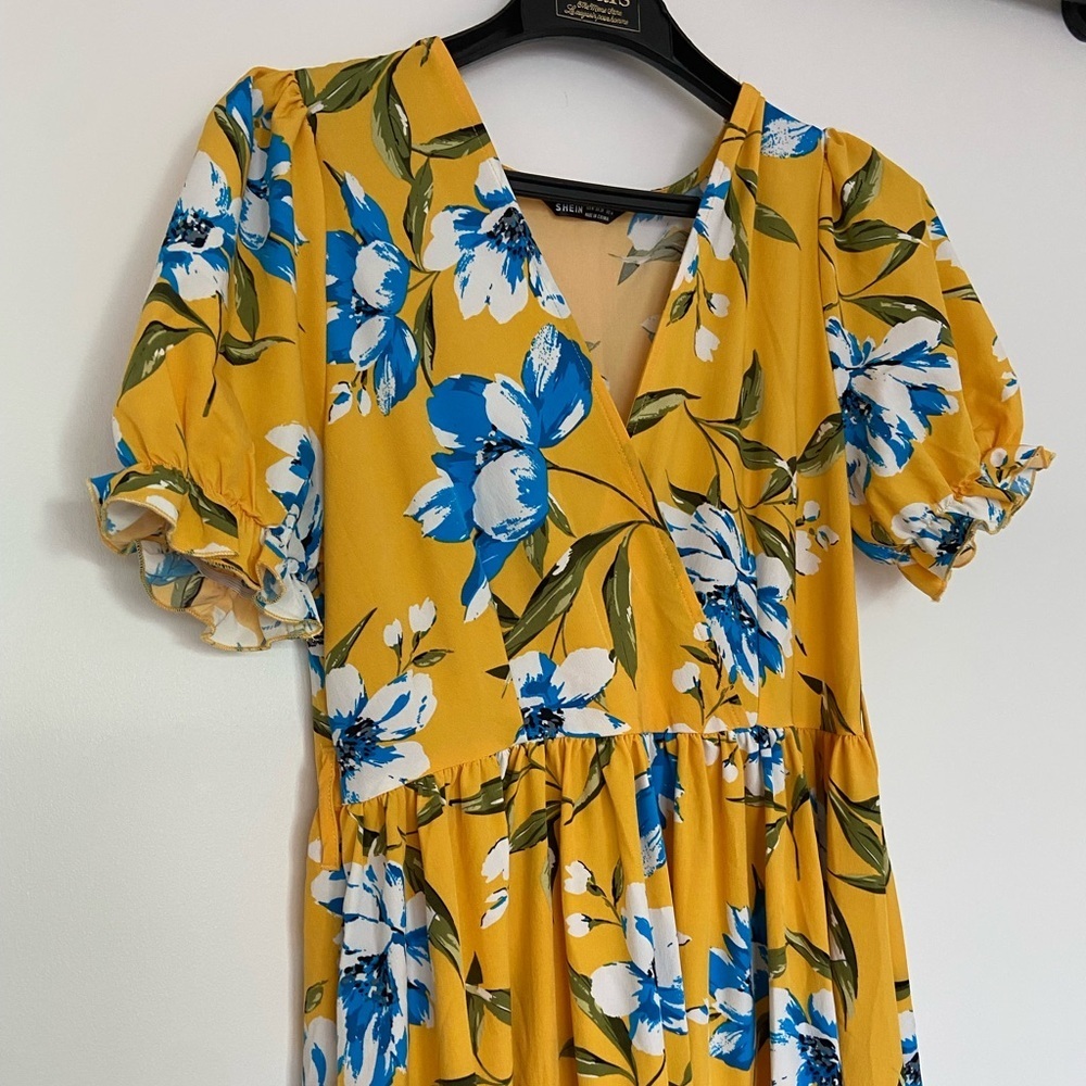 2 for 10$ ☀️💛🌻 Maxi dress with tie waist​